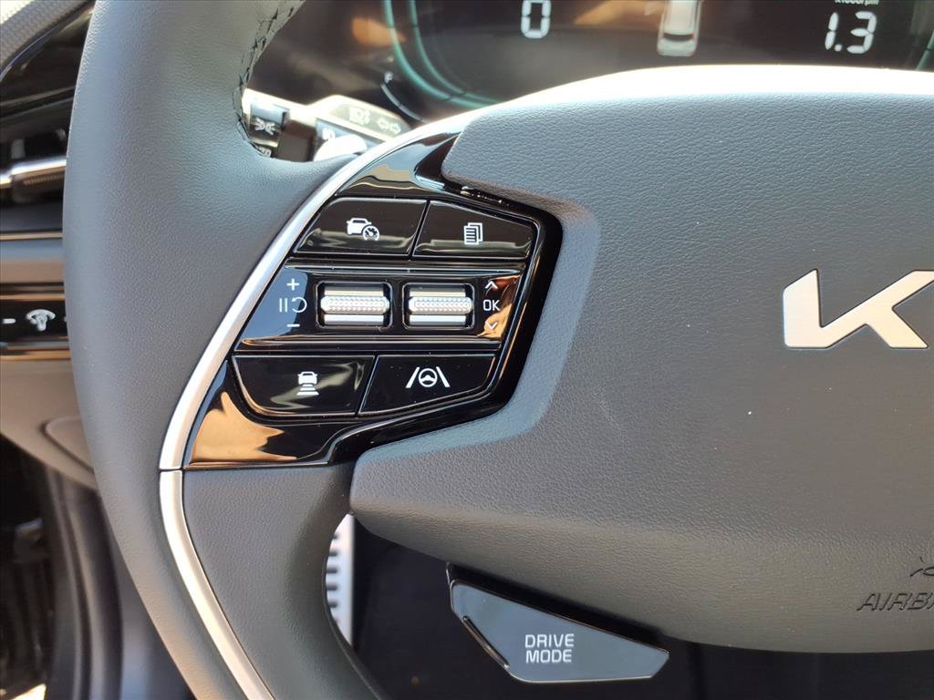 New 2026 Kia Niro SX Touring FWD image 20