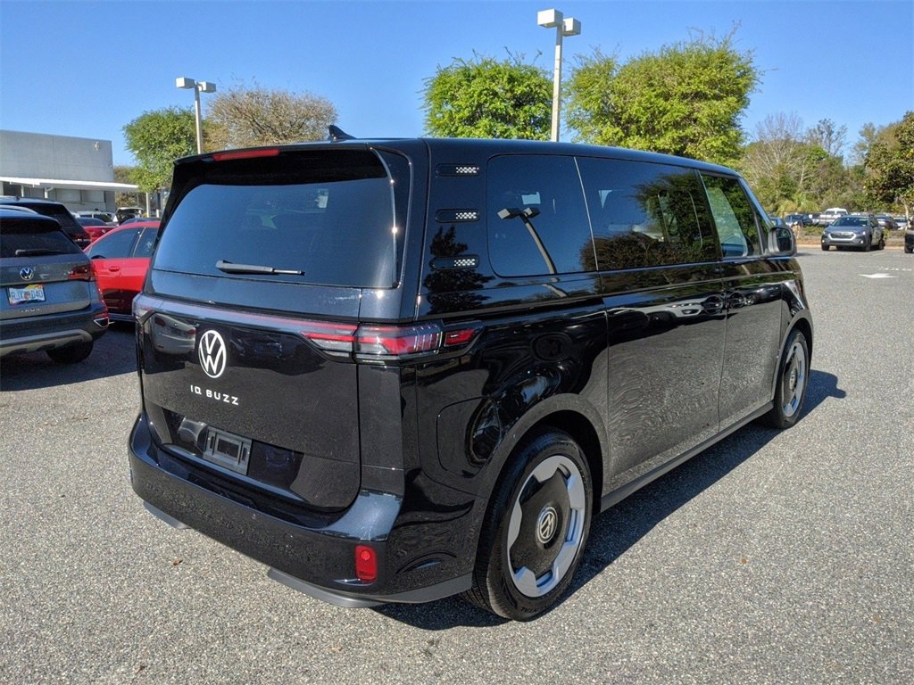 New 2025 Volkswagen ID. Buzz Pro S image 5