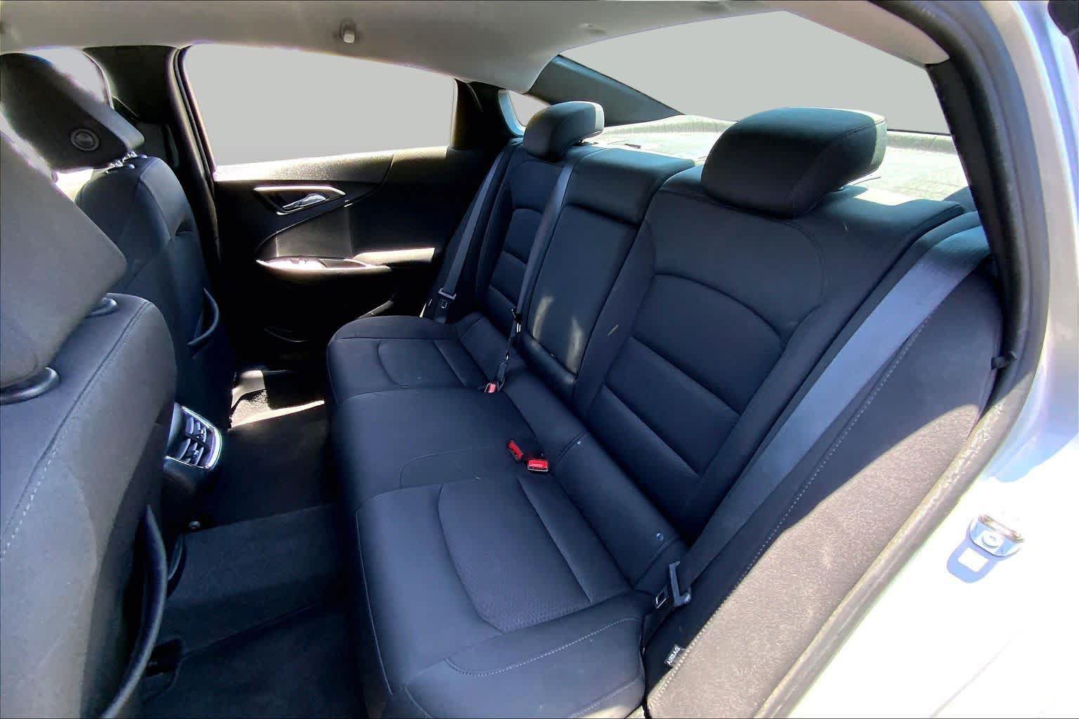 Used 2020 Chevrolet Malibu LT FWD image 21