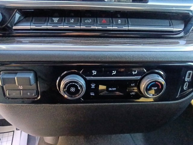 Used 2024 Chevrolet Silverado 2500 LT image 23