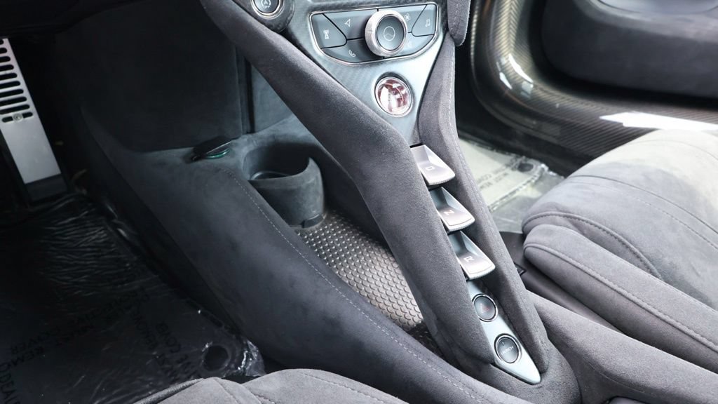 Used 2021 McLaren 720S Luxury RWD image 24