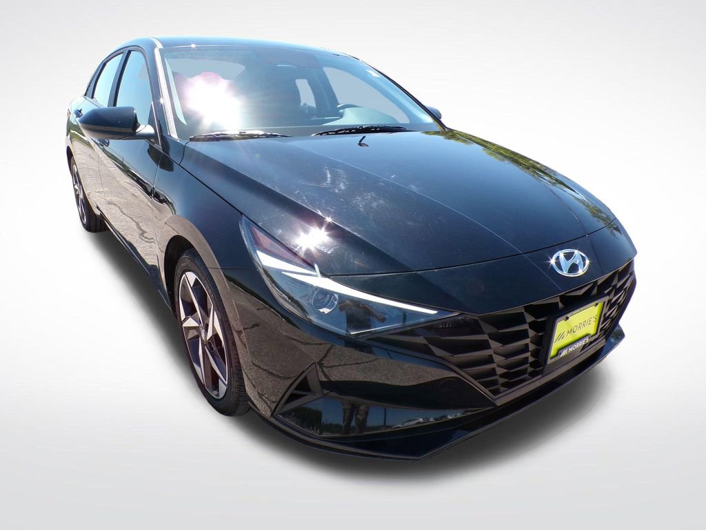 Certified 2023 Hyundai Elantra SEL w/ Convenience Package FWD image 9