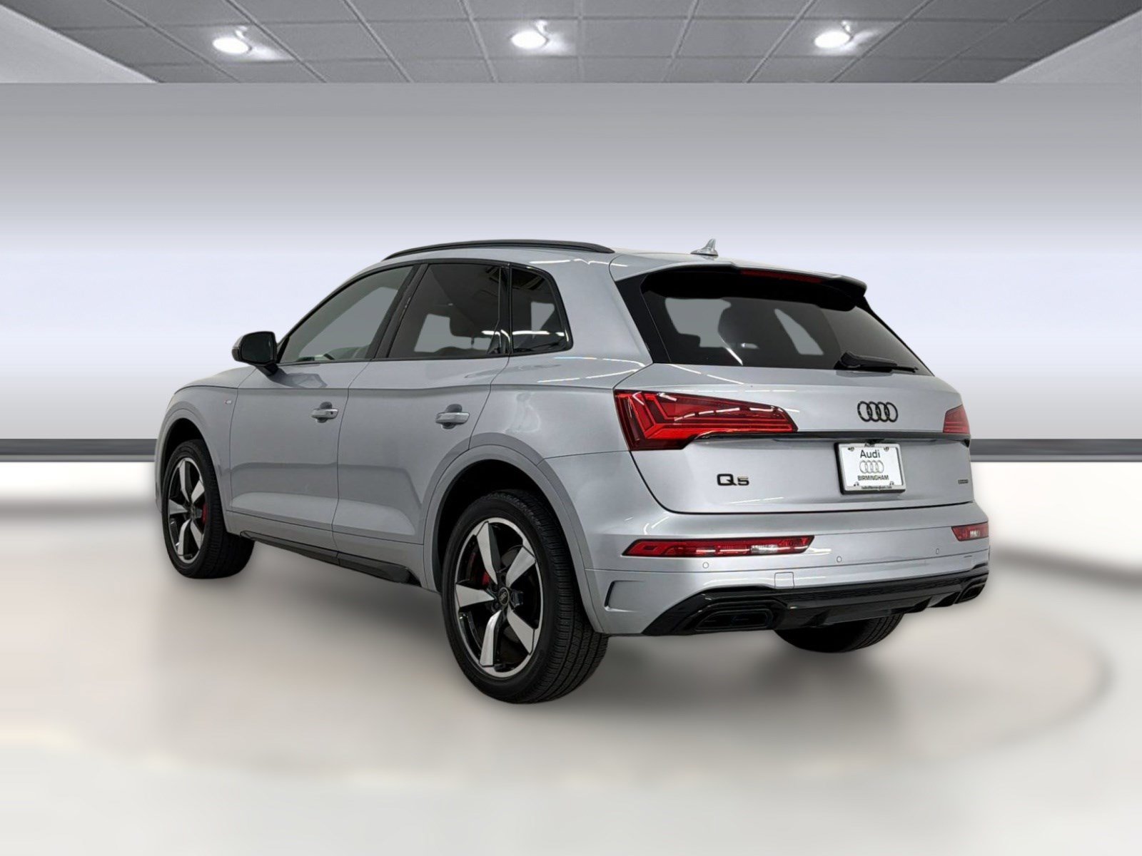 Used 2024 Audi Q5 2.0T Premium Plus w/ Premium Plus Package AWD/4WD image 3