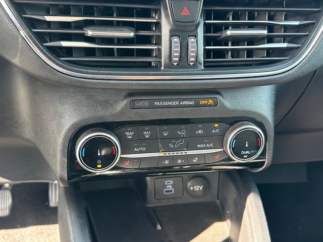 Used 2022 Ford Escape Titanium w/ Titanium Premium Package image 20