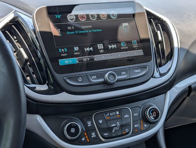 Used 2017 Chevrolet Volt LT w/ Comfort Package FWD image 17