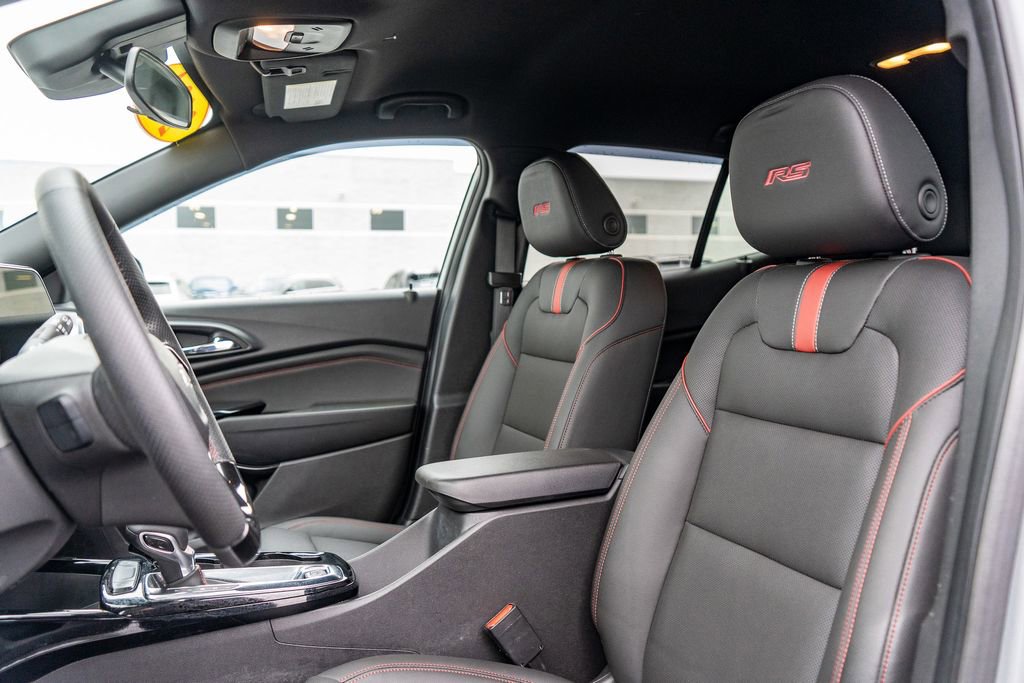 Used 2024 Chevrolet Trax RS w/ Driver Confidence Package image 20