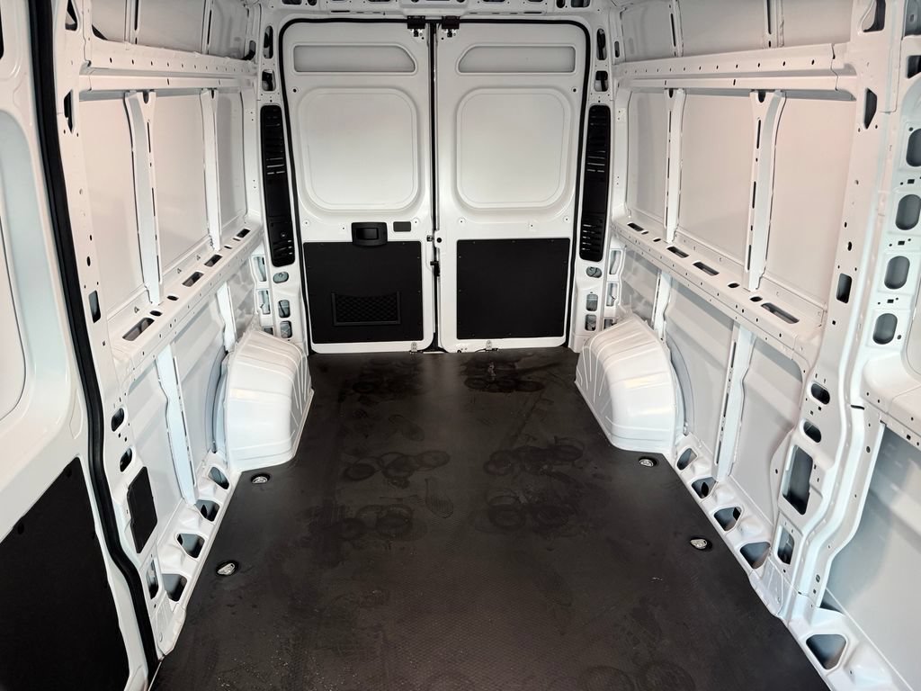 New 2026 RAM ProMaster 2500 w/ Quick Order Package 22G SLT FWD image 13