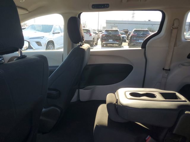 Used 2018 Chrysler Pacifica LX w/ Tire & Wheel Group image 8