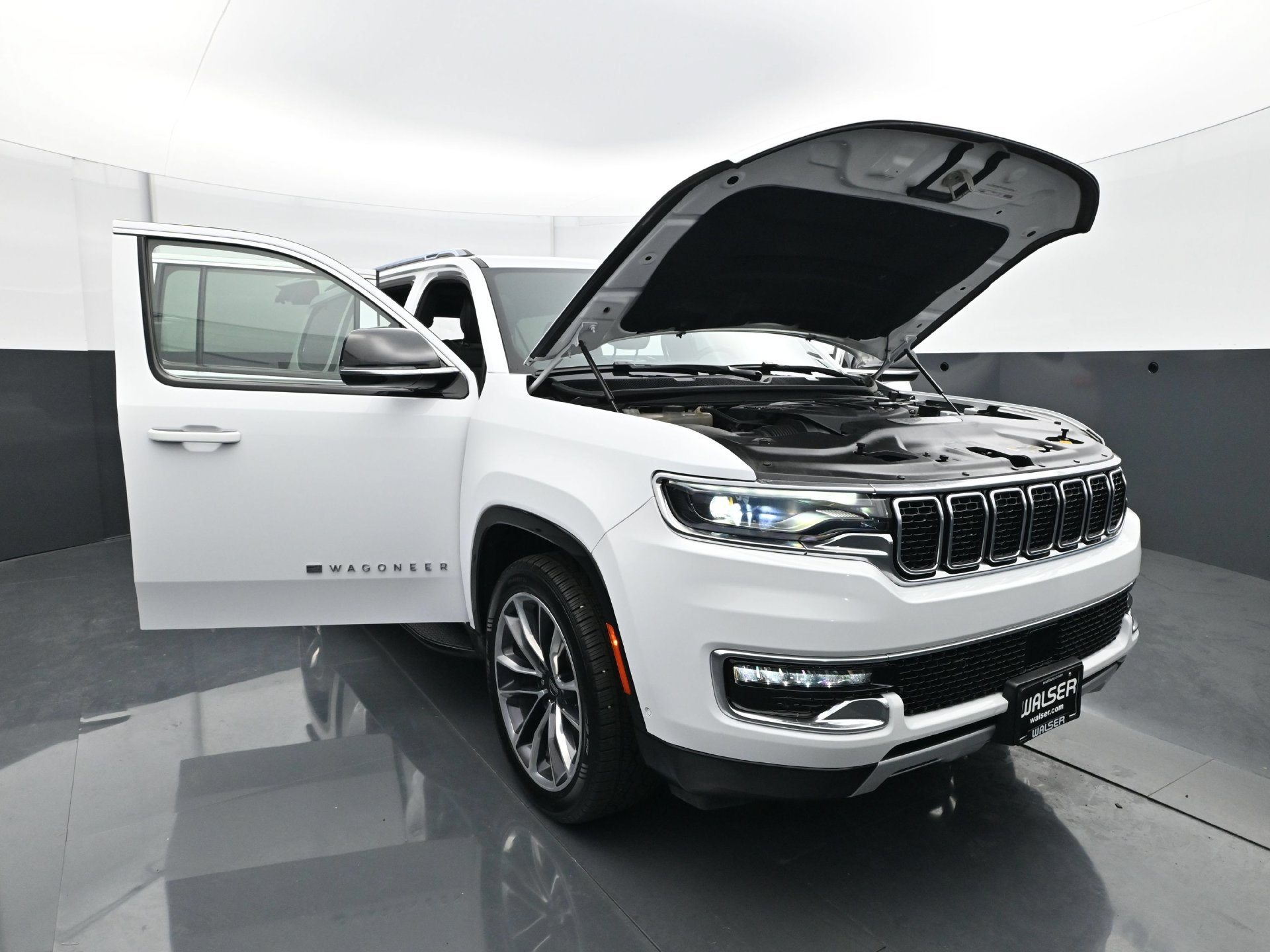 Used 2023 Jeep Wagoneer L Series II w/ Premium Group I AWD/4WD image 41