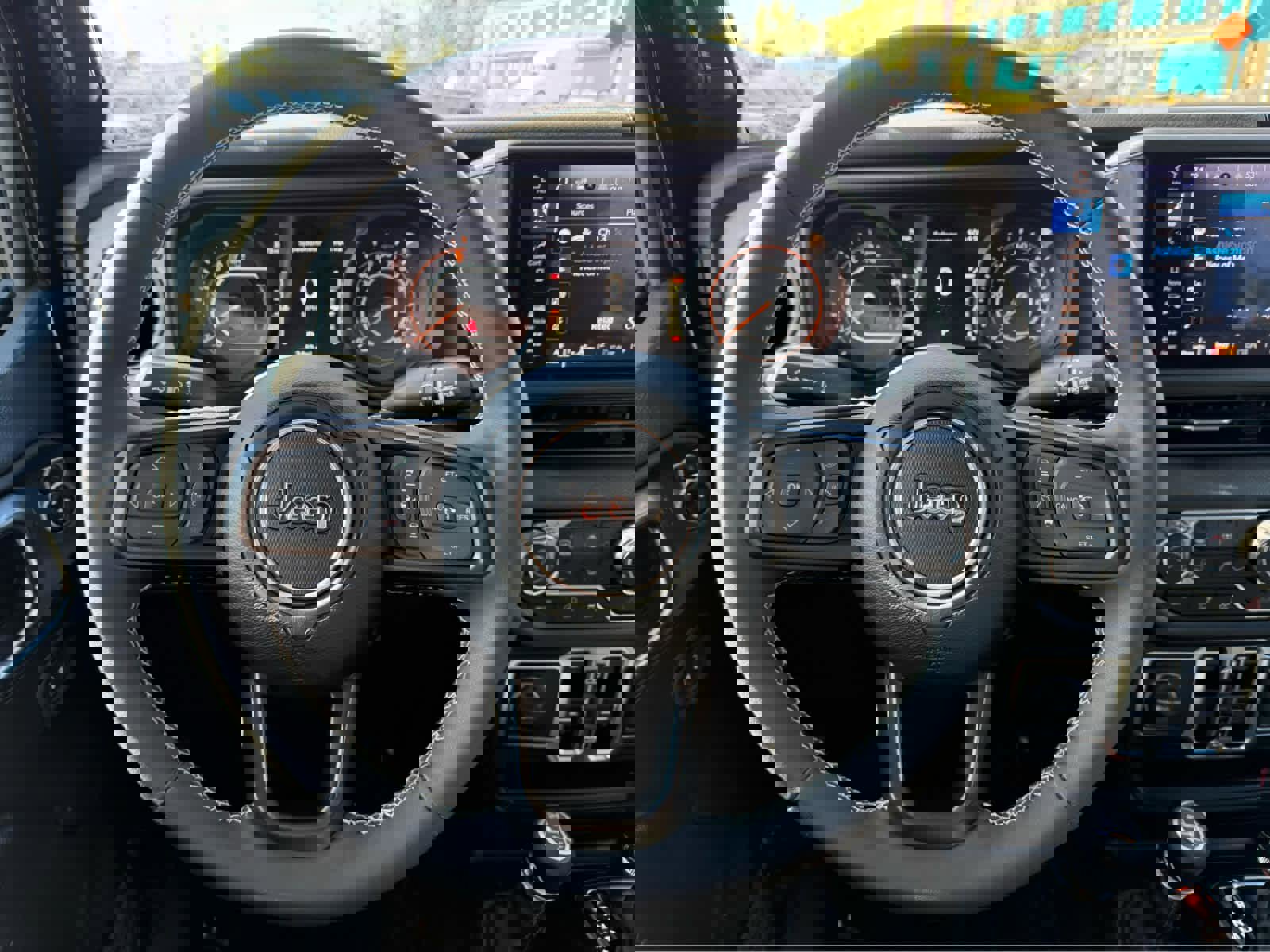 Used 2025 Jeep Gladiator Sport image 15