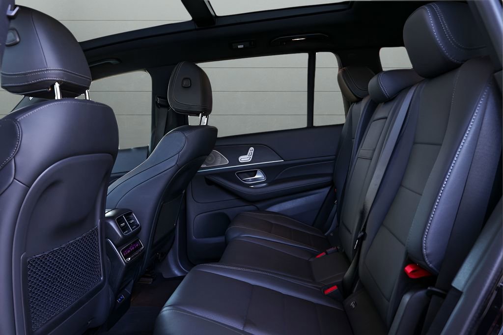 Used 2025 Mercedes-Benz GLS 450 4MATIC image 49