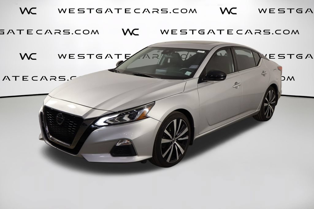Used 2020 Nissan Altima 2.5 SR w/ Premium Package FWD image 1