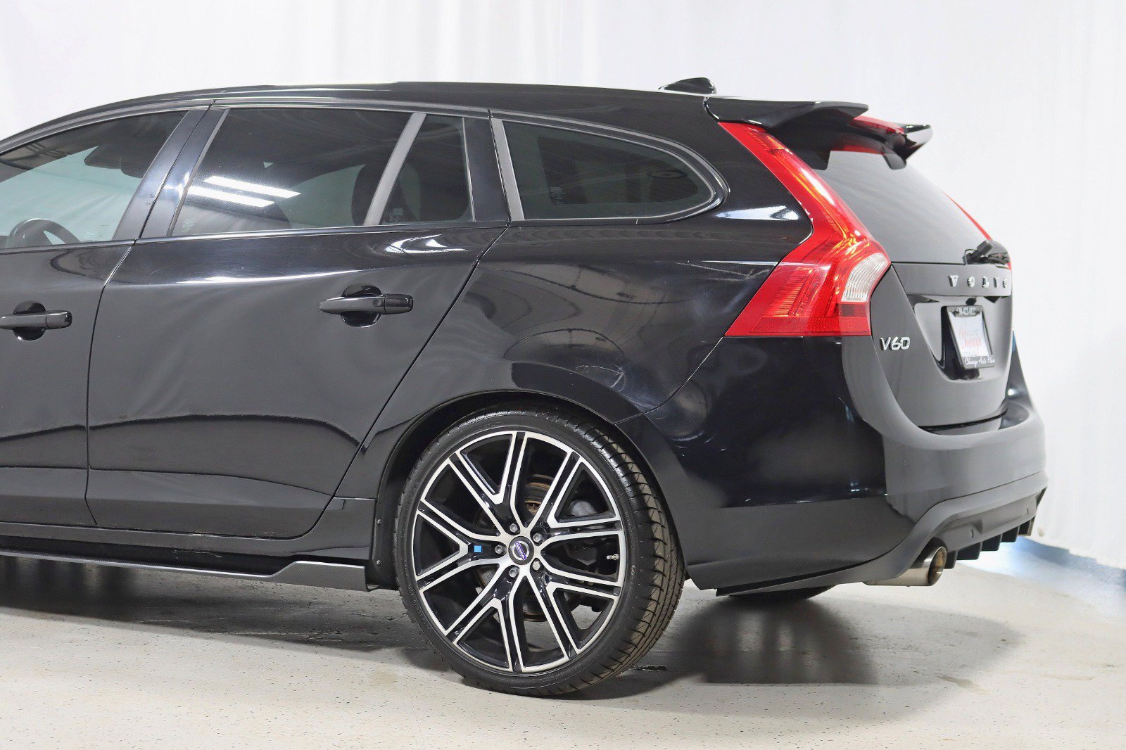 Used 2018 Volvo V60 T6 Polestar AWD/4WD image 11