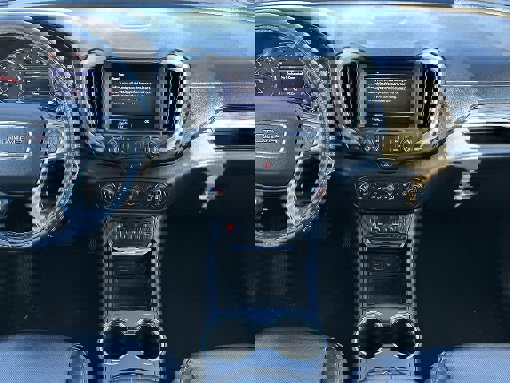 Used 2020 GMC Terrain SLT image 16