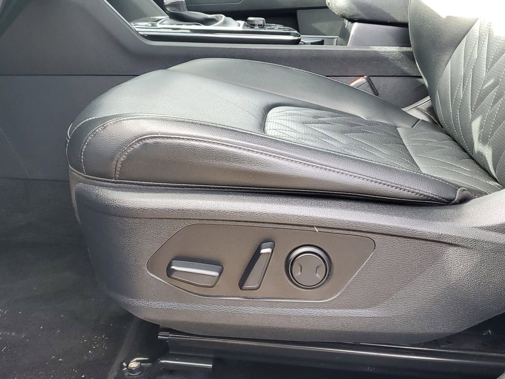 Used 2023 Kia Sportage X-Line w/ X-Line Premium Package image 13