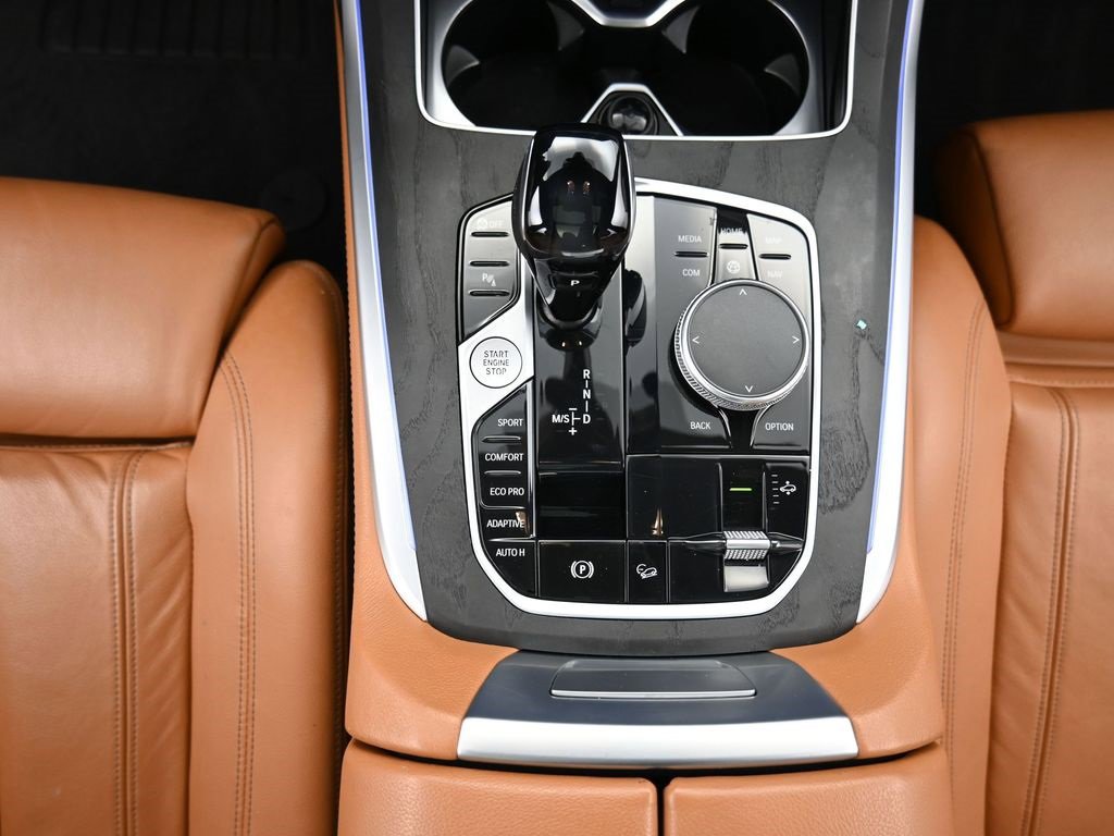 Used 2022 BMW X7 xDrive40i w/ Cold Weather Package image 14