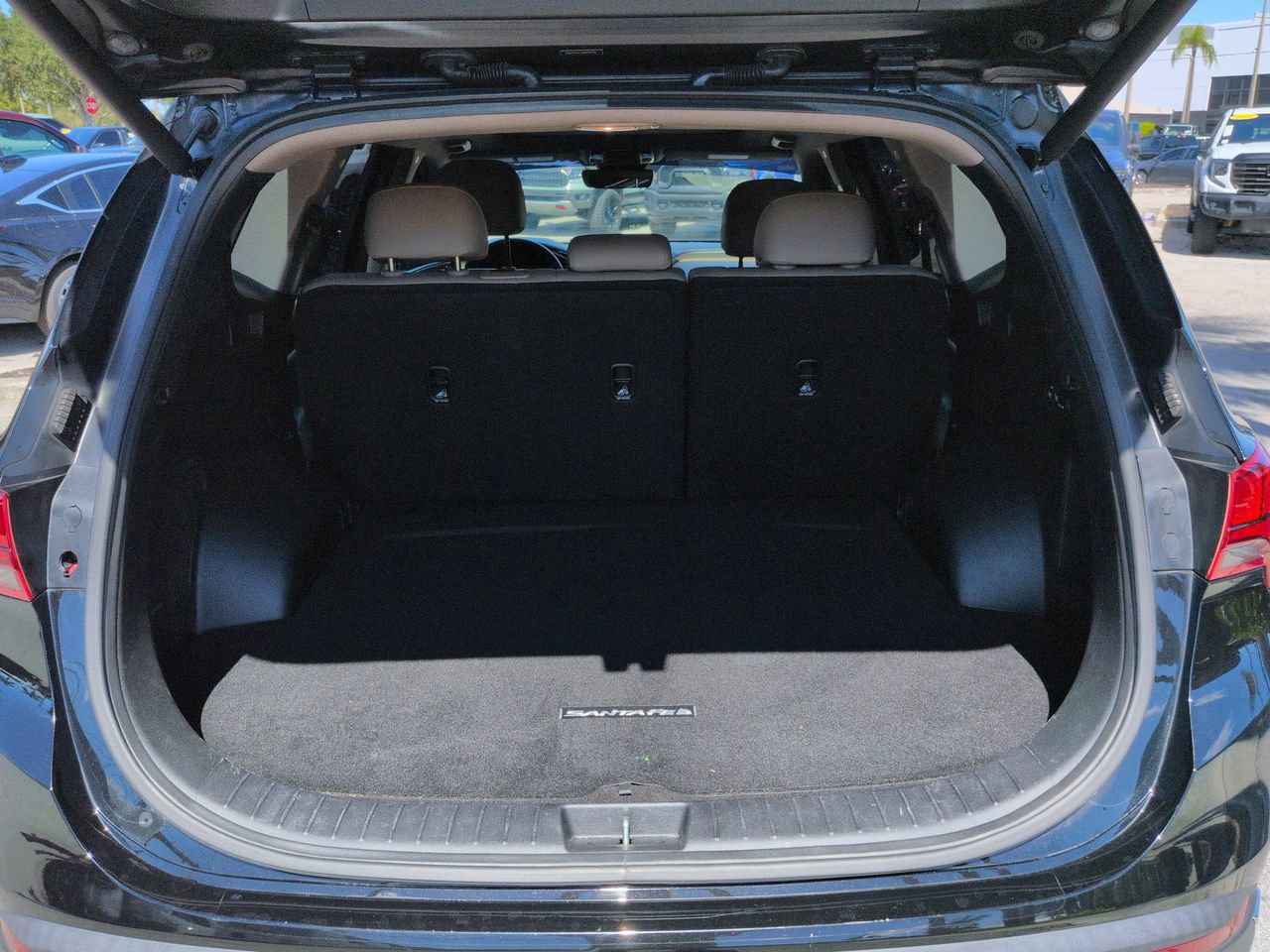 Used 2021 Hyundai Santa Fe Limited w/ Cargo Package FWD image 13