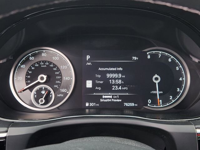 Used 2022 Genesis GV70 2.5T w/ Advanced Package image 11