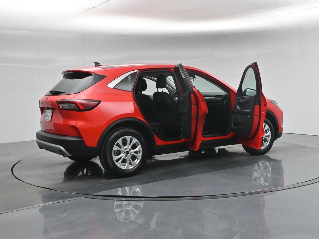 Certified 2024 Ford Escape Active image 6