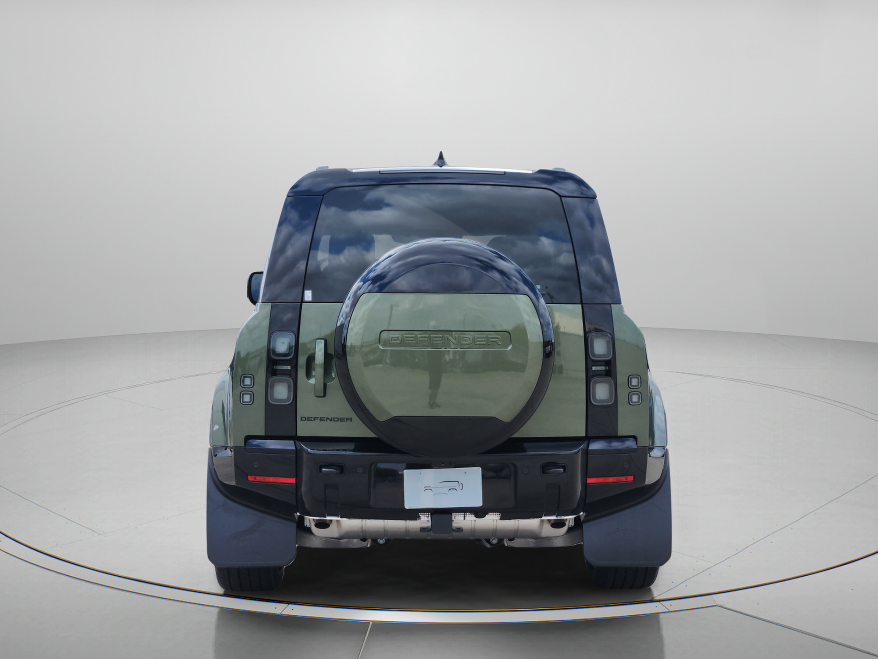 New 2026 Land Rover Defender 110 X-Dynamic SE AWD/4WD image 4
