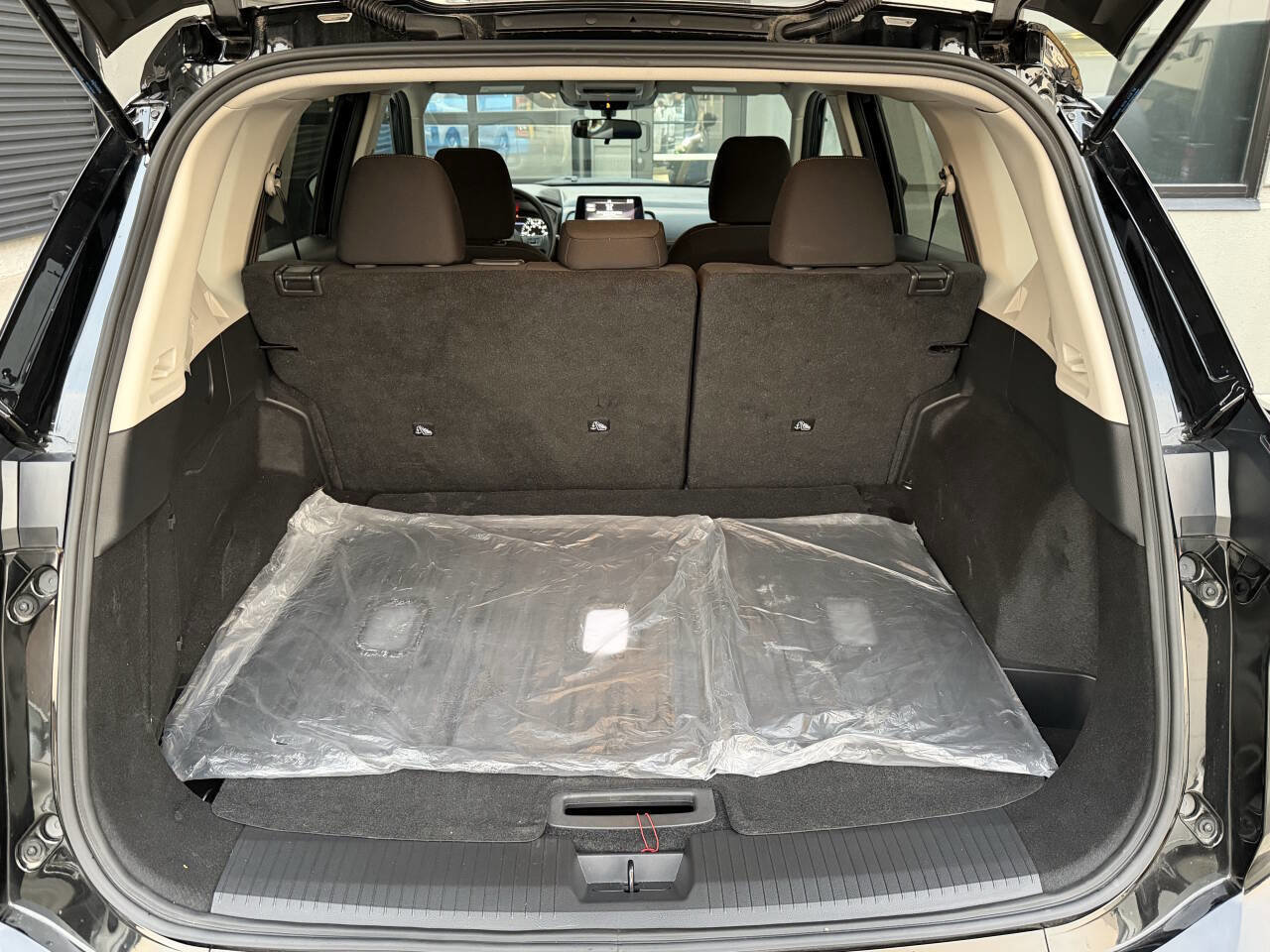 Used 2024 Nissan Rogue S image 28