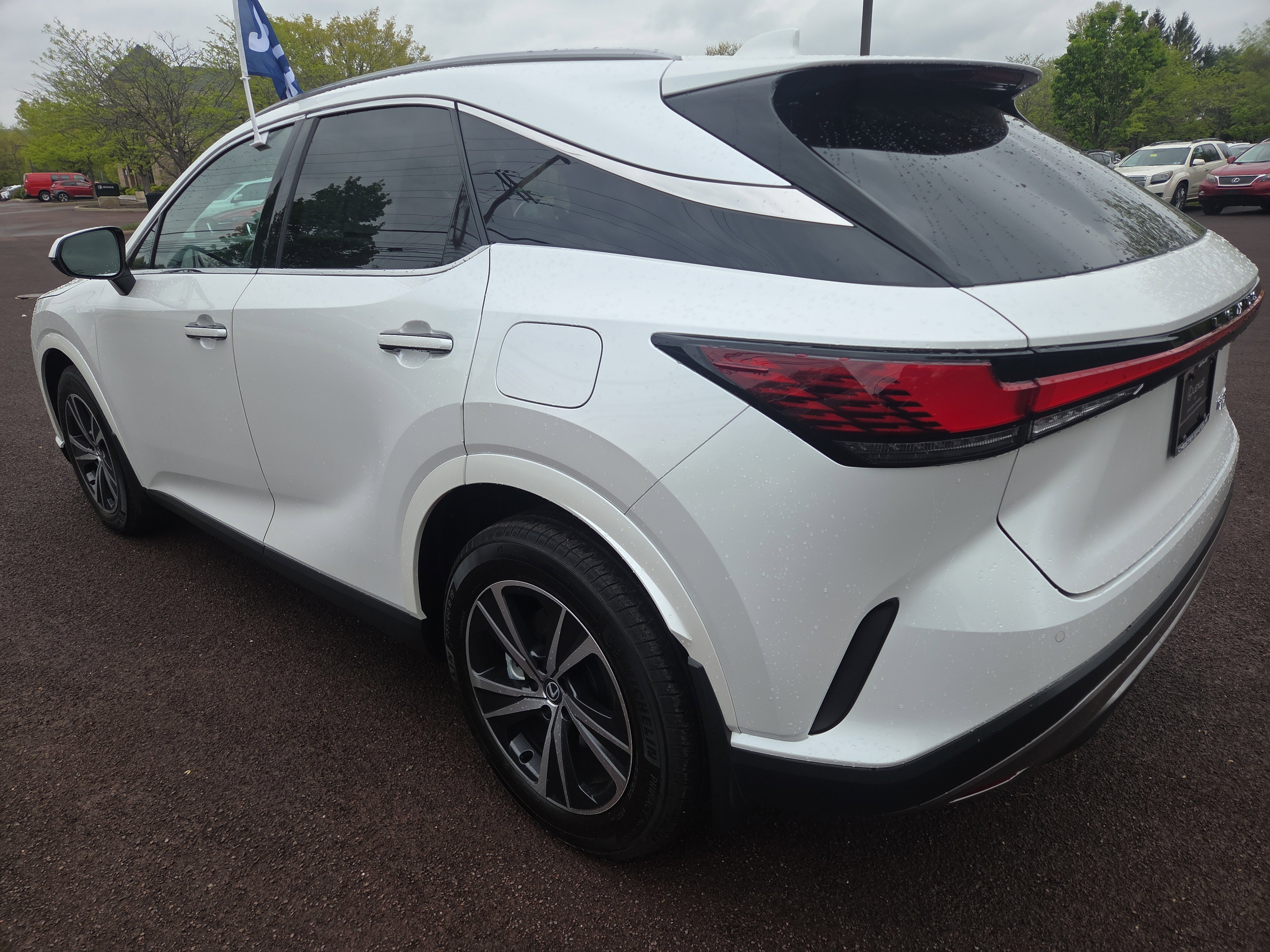 Used 2023 Lexus RX 350 Premium w/ Accessory Package AWD/4WD image 5