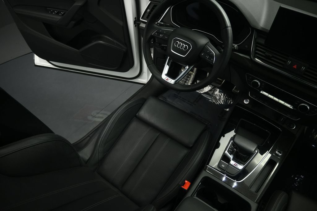Used 2022 Audi SQ5 Premium Plus w/ Premium Plus Package AWD/4WD image 42