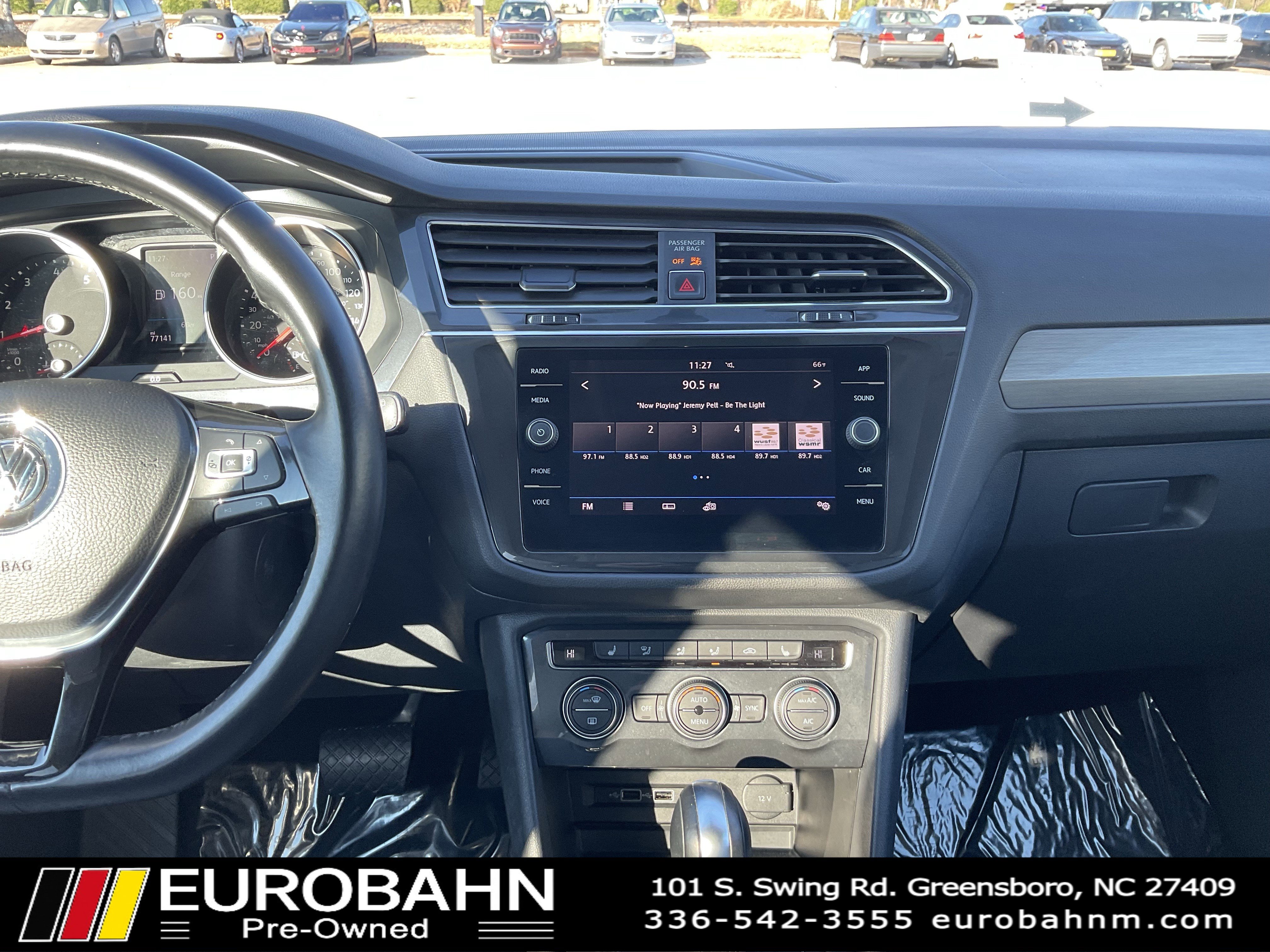 Used 2018 Volkswagen Tiguan SE image 19