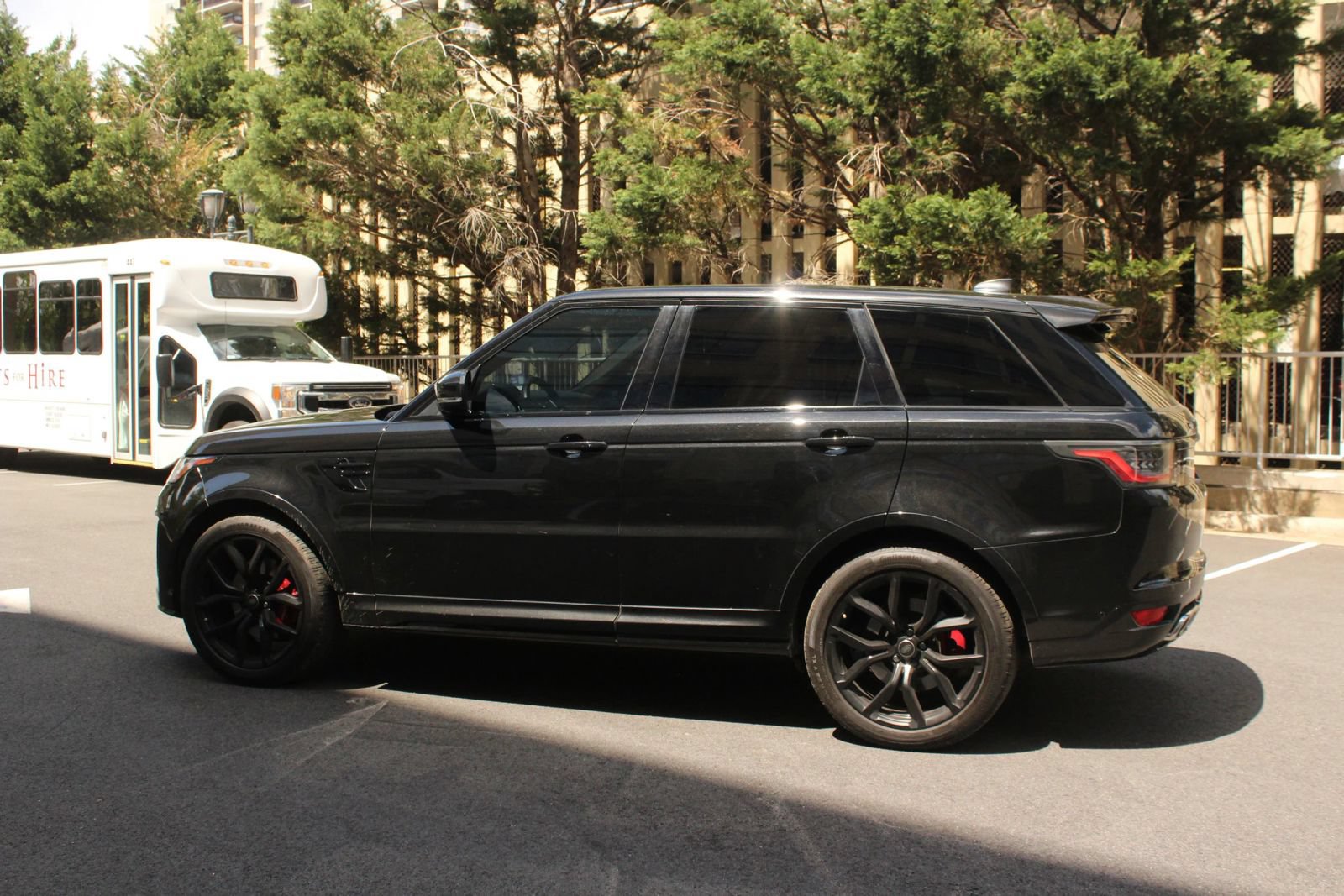 Used 2019 Land Rover Range Rover Sport SVR AWD/4WD image 9