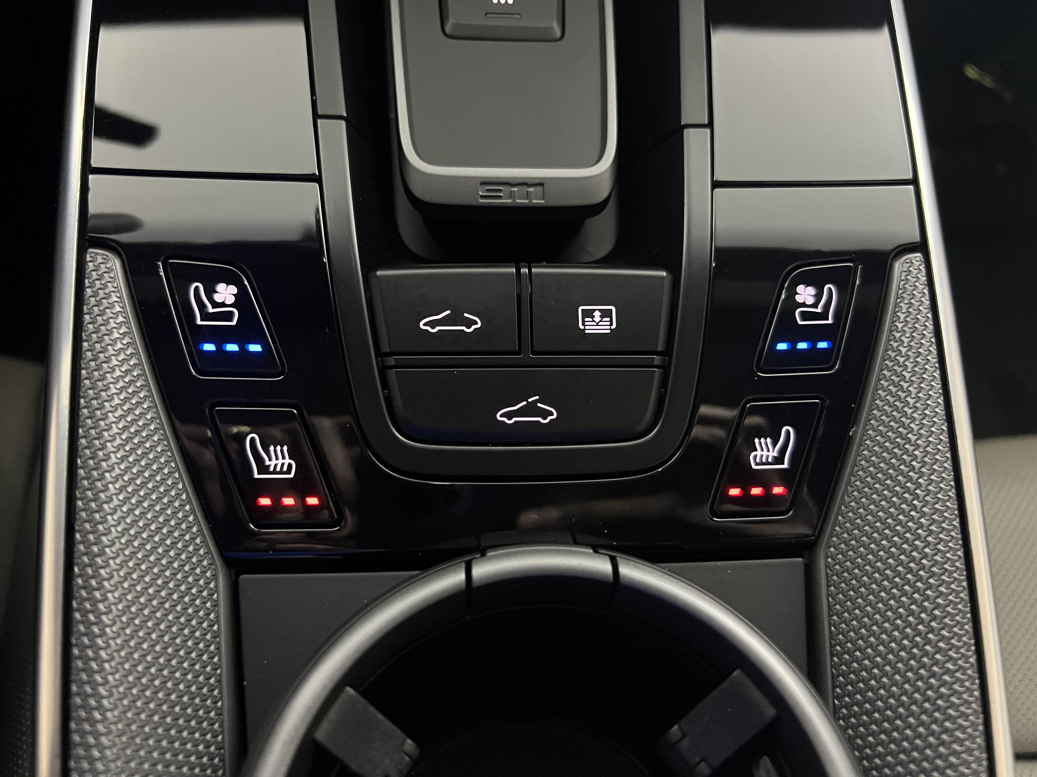 Certified 2023 Porsche 911 Turbo AWD/4WD image 23