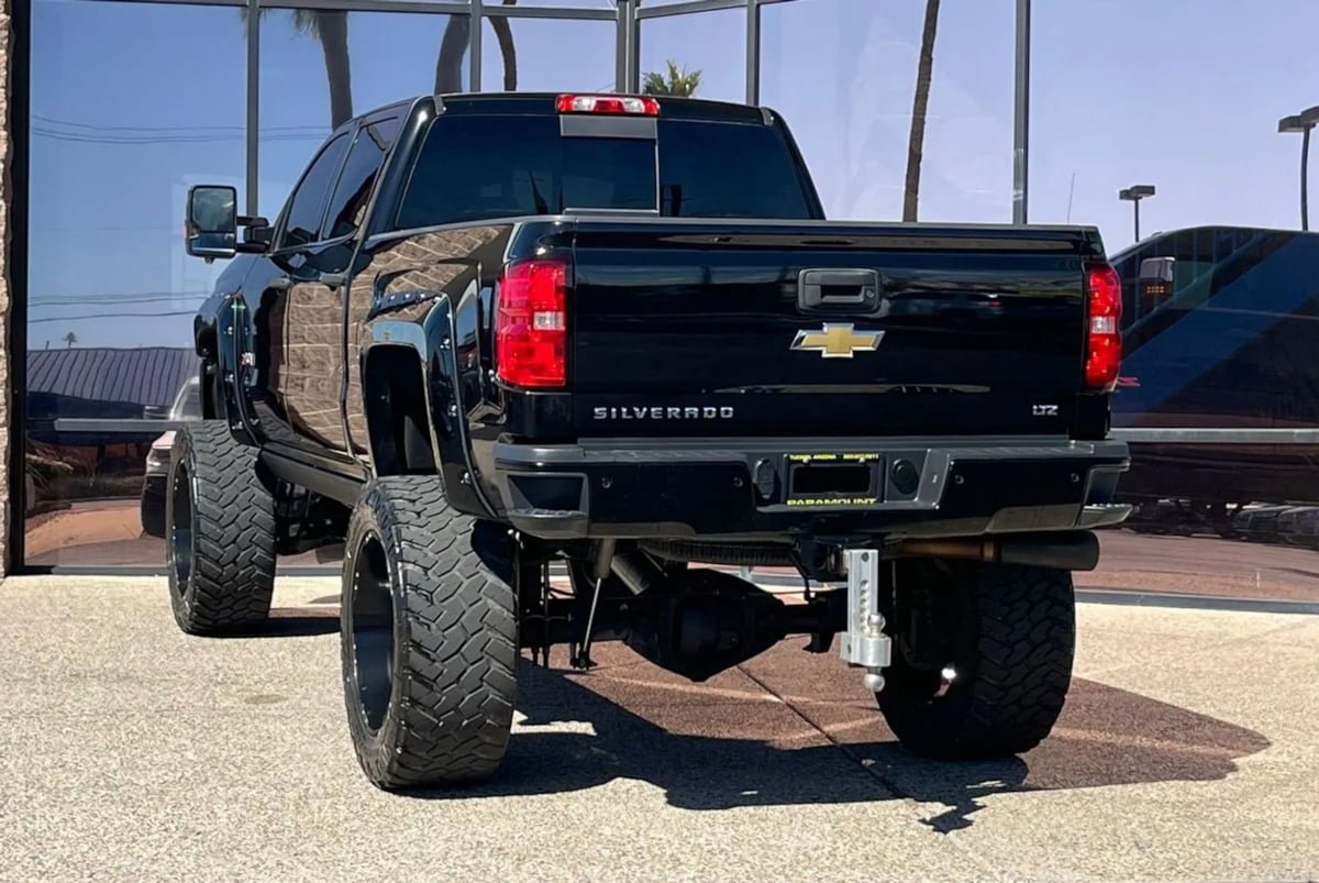 Used 2015 Chevrolet Silverado 2500 LTZ w/ Duramax Plus Package AWD/4WD image 10