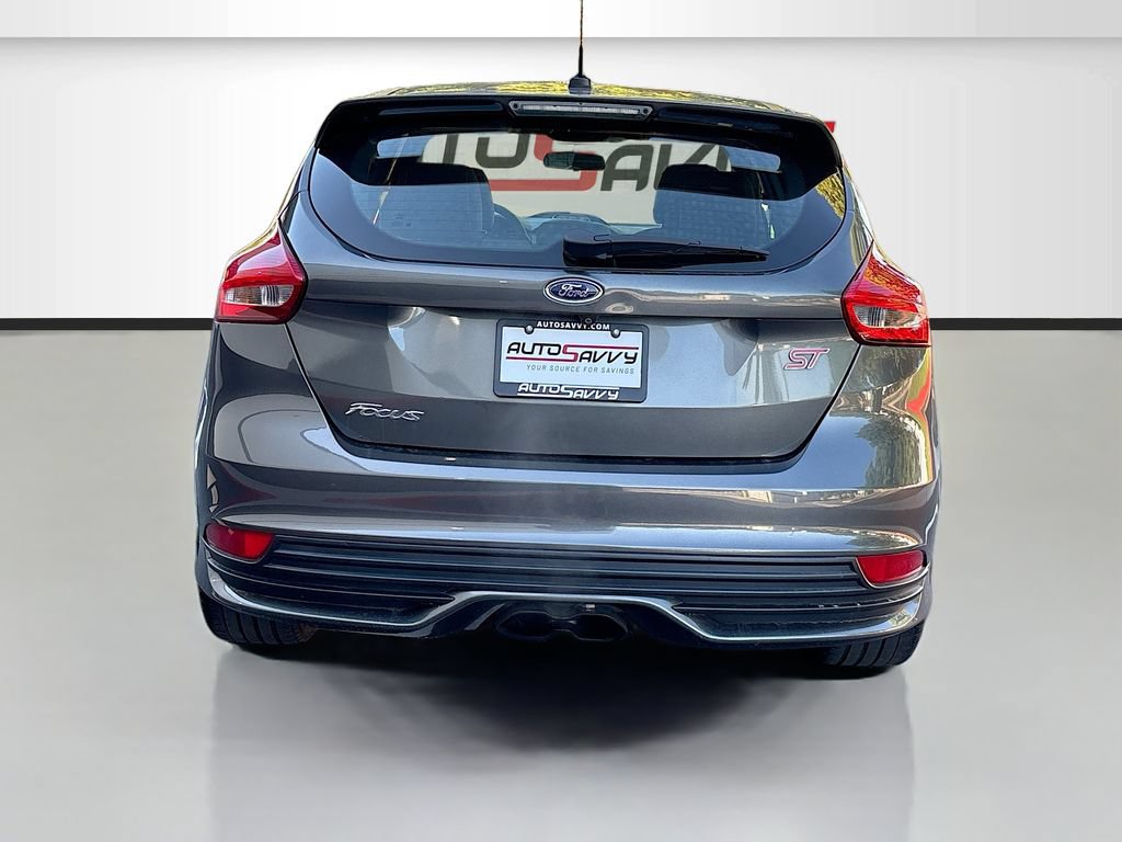 Used 2017 Ford Focus ST FWD image 6