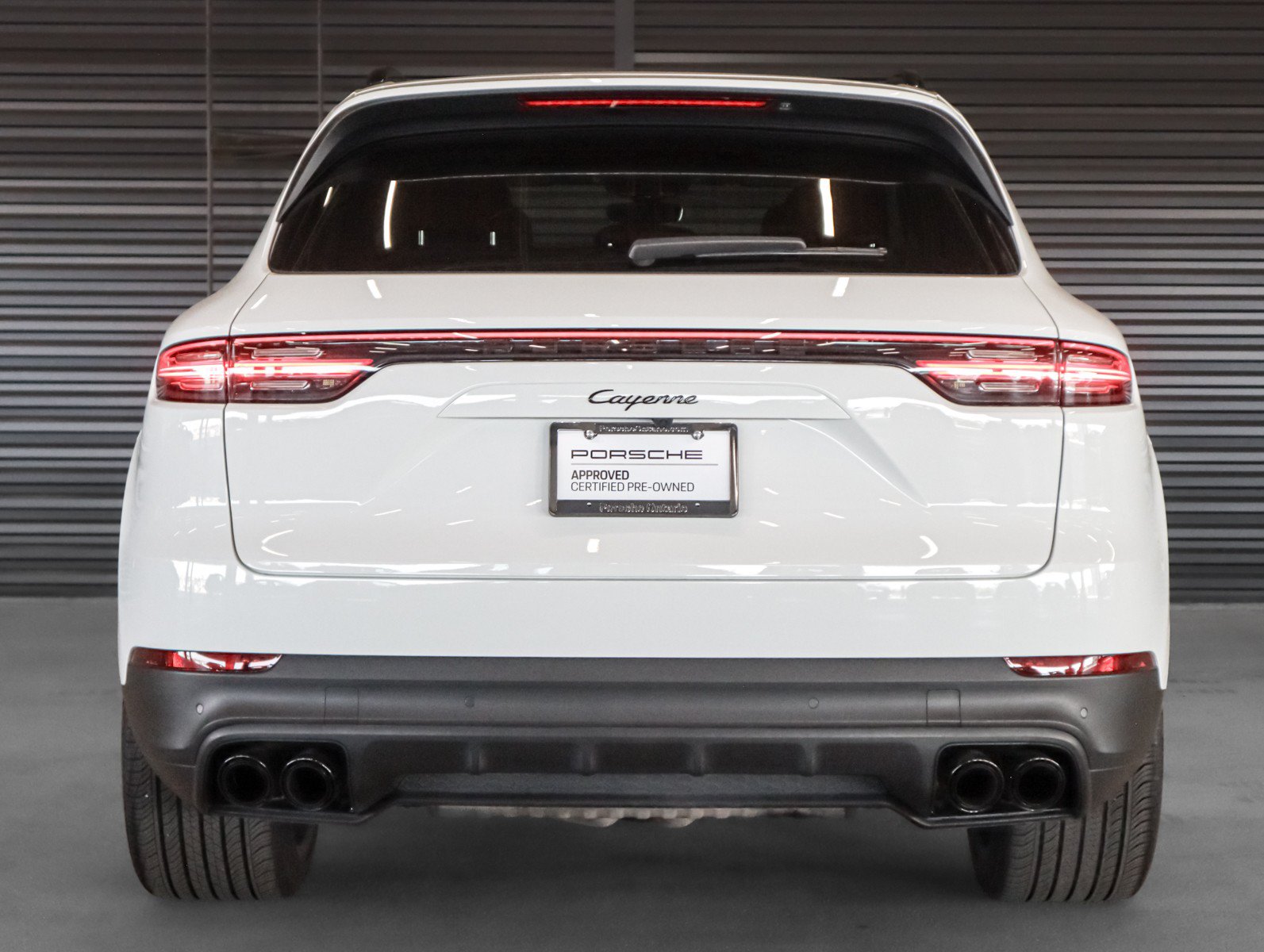 Certified 2023 Porsche Cayenne Platinum Edition AWD/4WD image 9