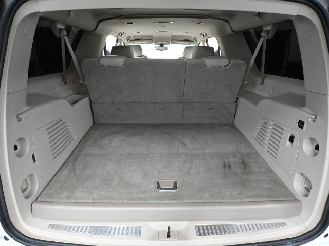 Used 2017 Cadillac Escalade ESV 4WD image 37