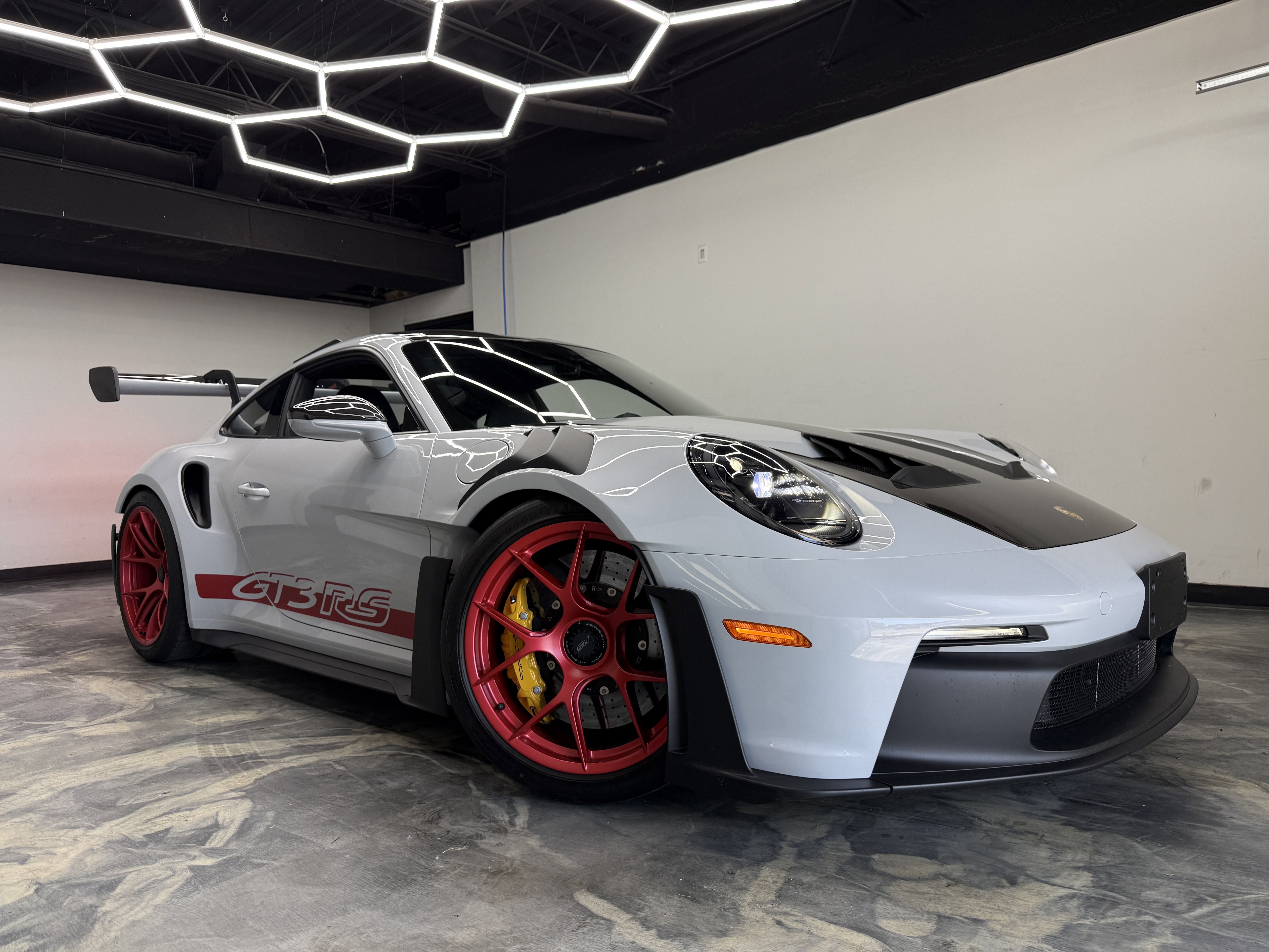 Used 2024 Porsche 911 GT3 RS RWD image 6