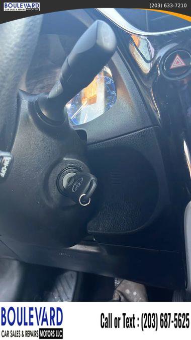 Used 2017 Toyota Corolla LE w/ LE Premium Package w/Moonroof image 35