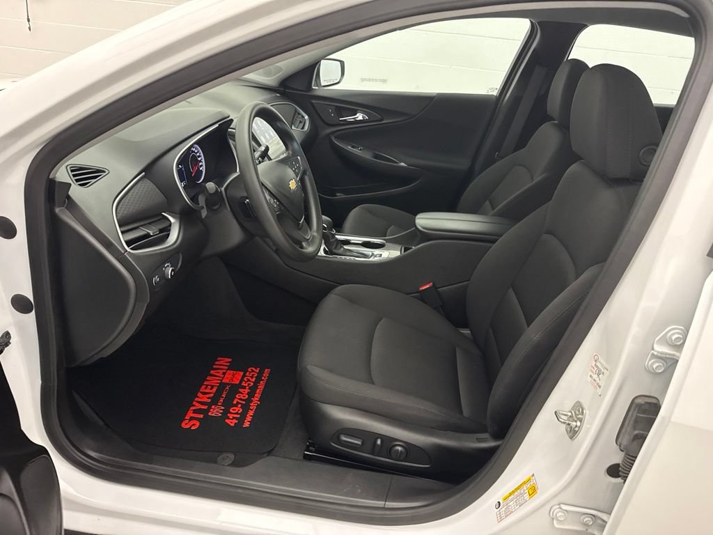 Used 2024 Chevrolet Malibu LT FWD image 15