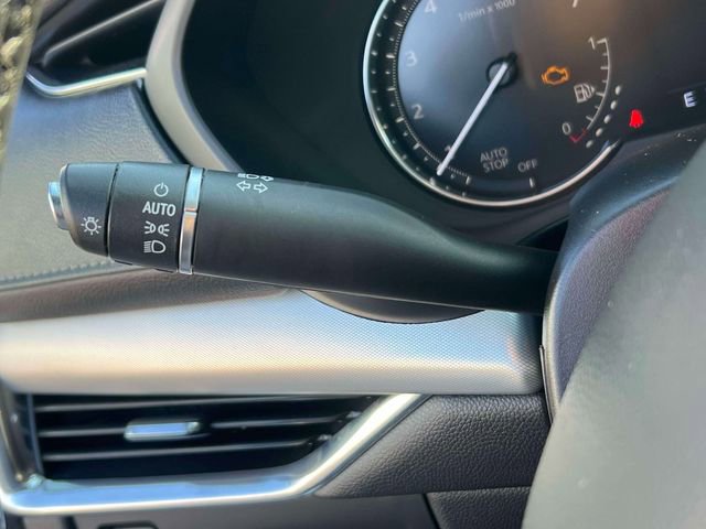 Used 2021 Cadillac XT4 Premium Luxury w/ Cold Weather Package image 28
