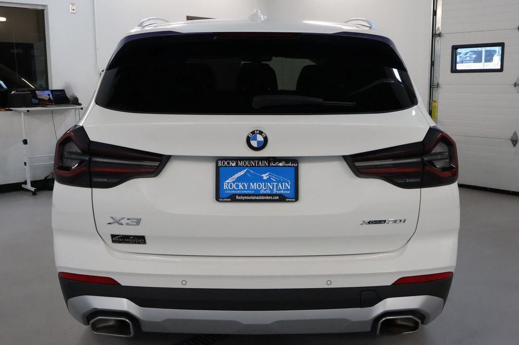 Used 2022 BMW X3 xDrive30i w/ Convenience Package AWD/4WD image 6