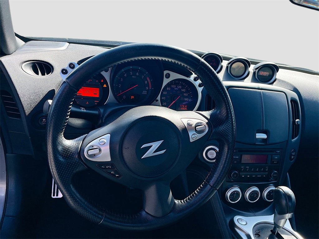 Used 2017 Nissan 370Z Base image 11