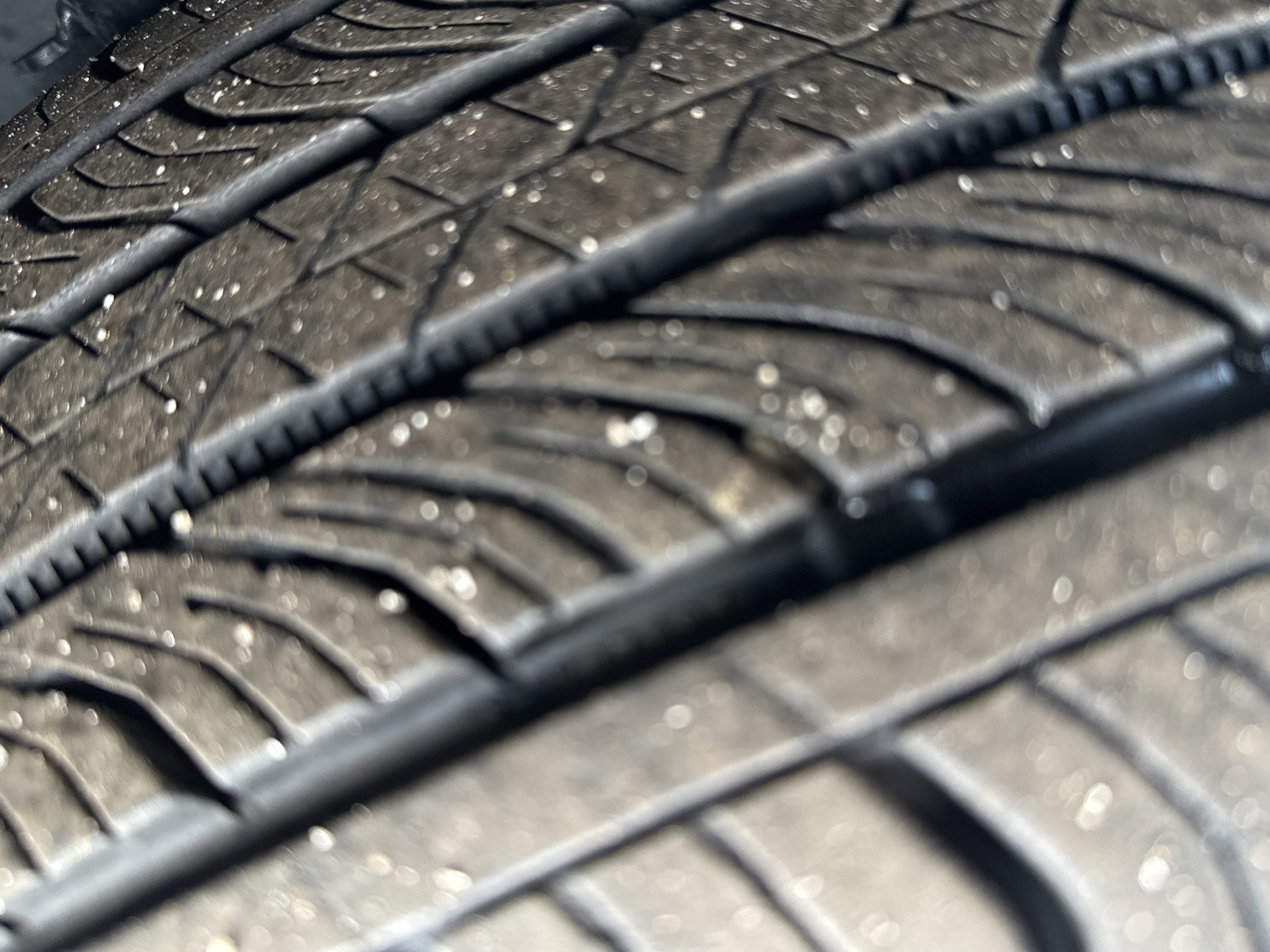 Certified 2025 Chevrolet Trax RS w/ Driver Confidence Package image 16