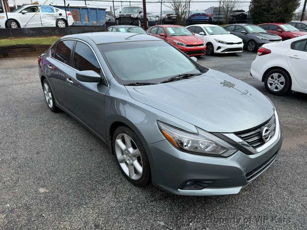 Used 2016 Nissan Altima 2.5 SR FWD image 3