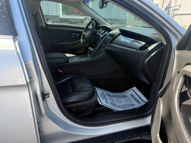 Used 2012 Ford Taurus SEL FWD image 12