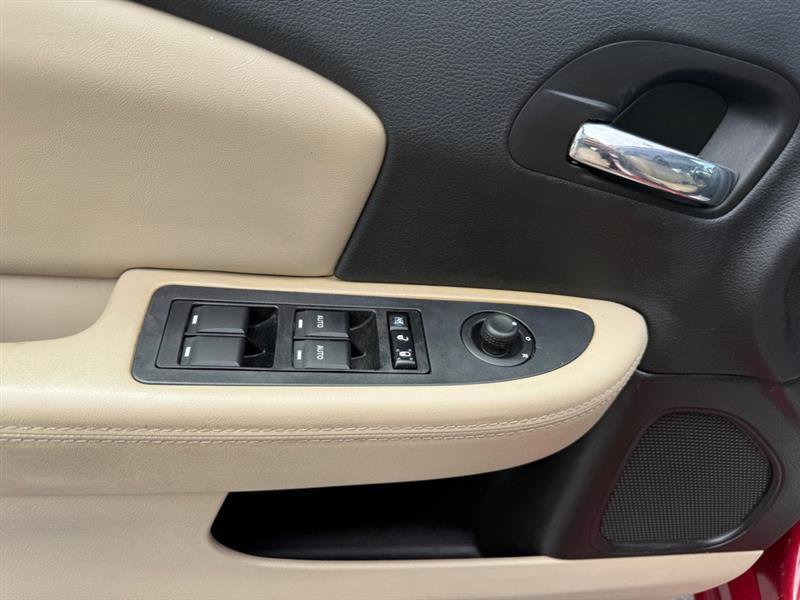 Used 2014 Chrysler 200 Limited w/ Sun/Sound Group FWD image 33