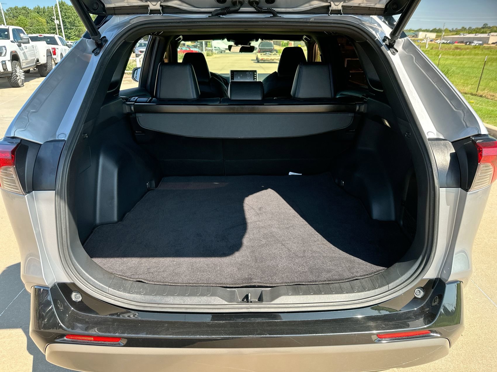 Used 2022 Toyota RAV4 XSE image 22