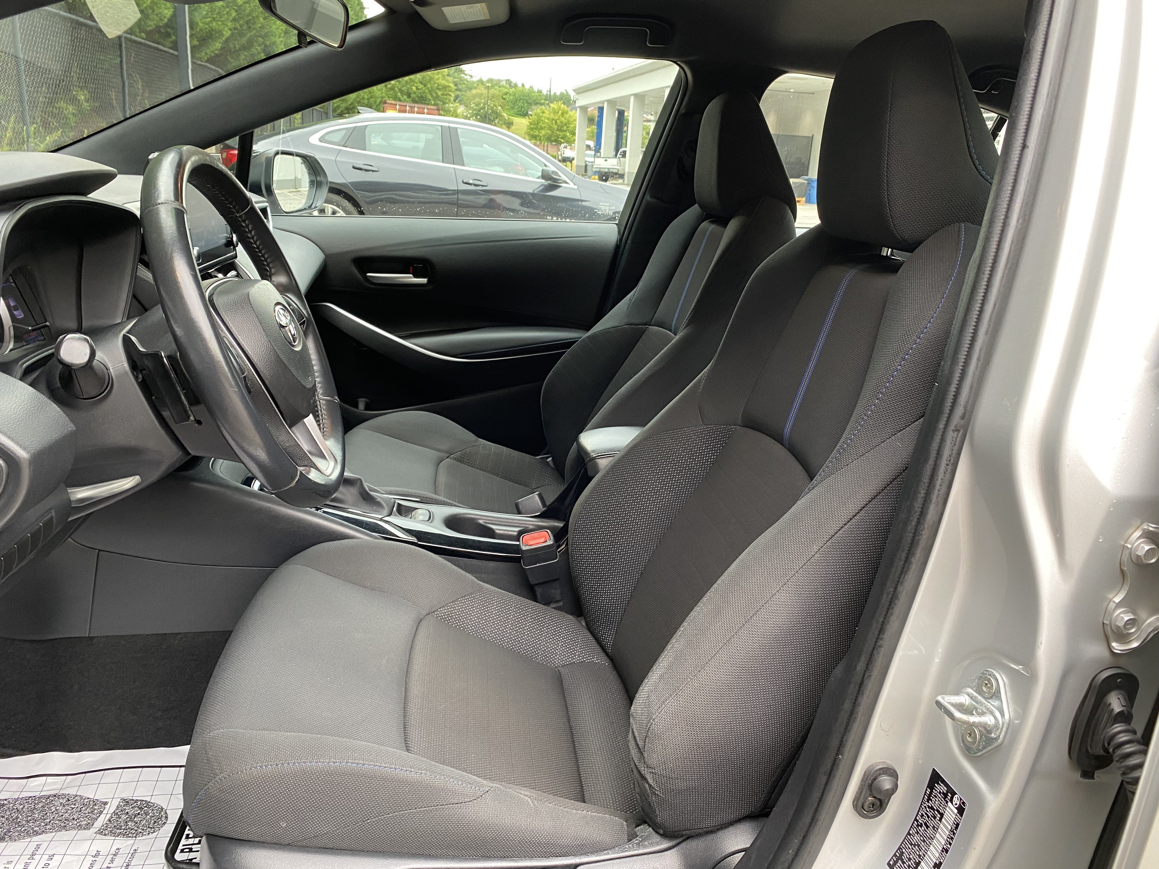Used 2020 Toyota Corolla SE FWD image 15