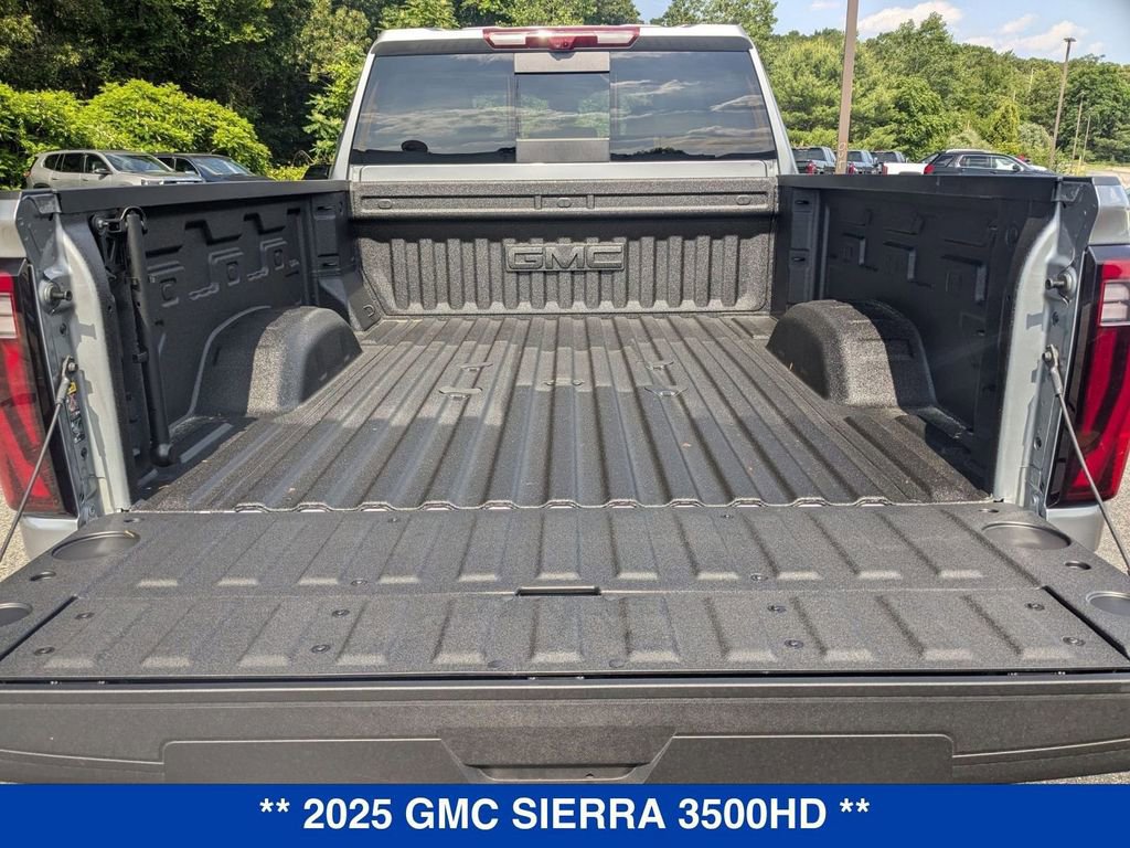 New 2025 GMC Sierra 3500 Denali w/ Denali Reserve Package image 33