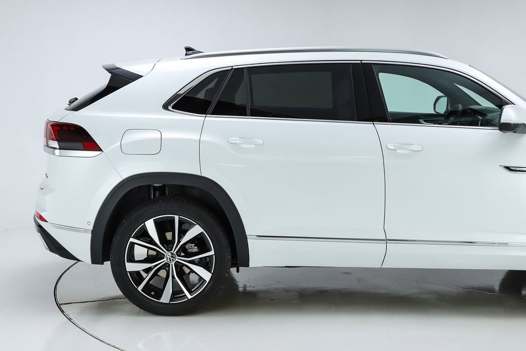 New 2026 Volkswagen Atlas Cross Sport SEL Premium R-Line image 10