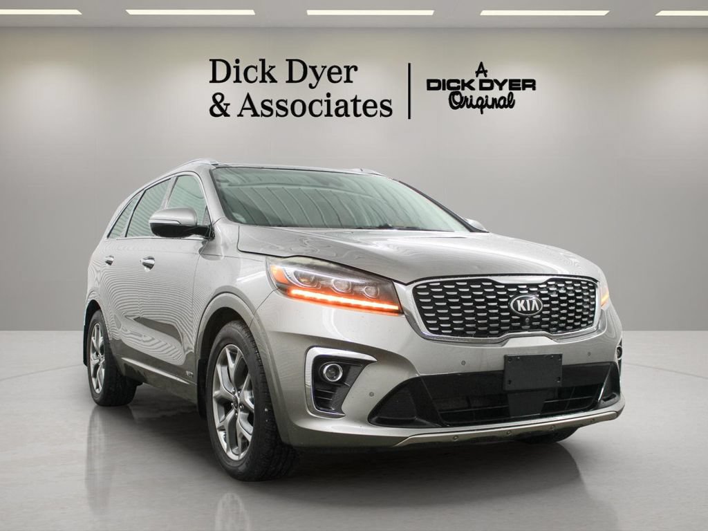 Used 2019 Kia Sorento SX w/ SX Touring Package AWD/4WD image 3