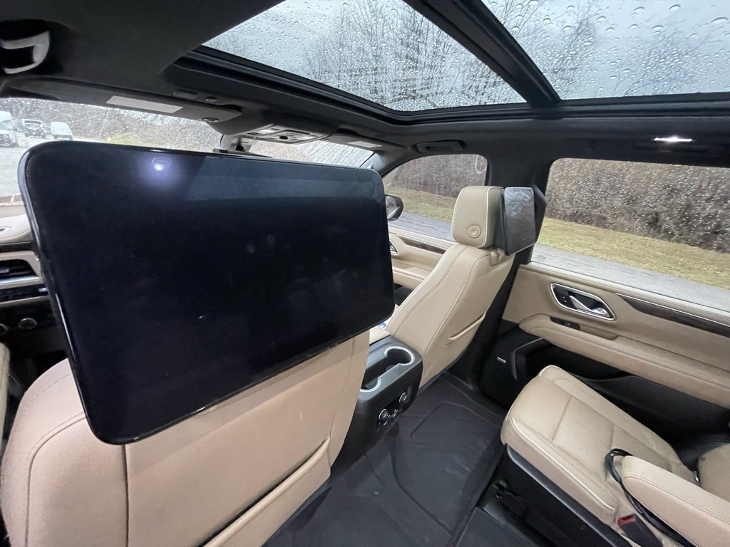 Certified 2021 Chevrolet Suburban Premier w/ Premium Package image 30